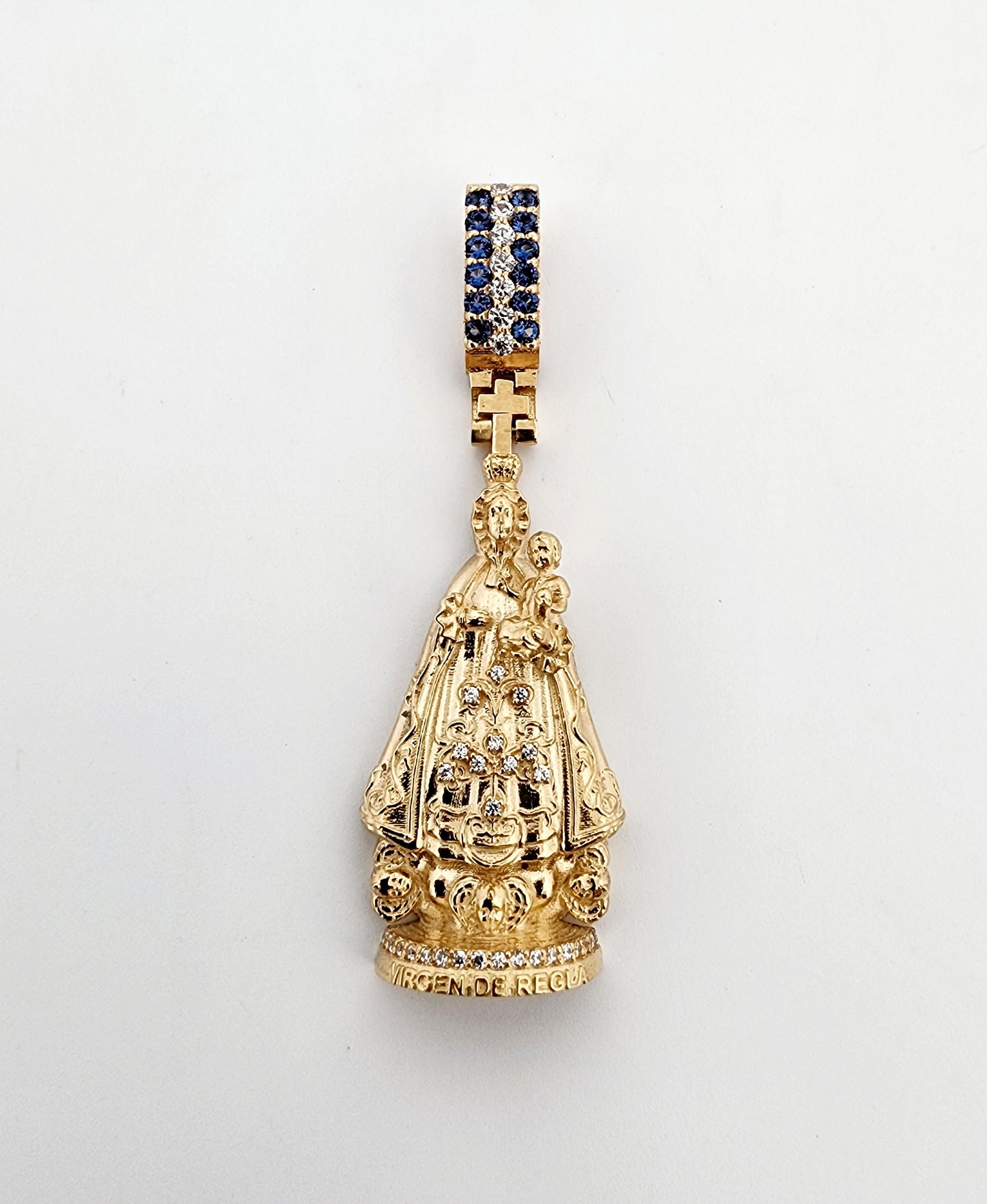 Dije de Virgen de Regla